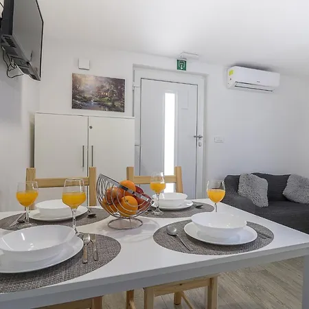 Juraj I Matej Apartman Vrsar